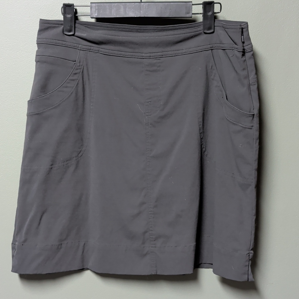 Lucy Walkabout Gray Stretch Skort -Medium